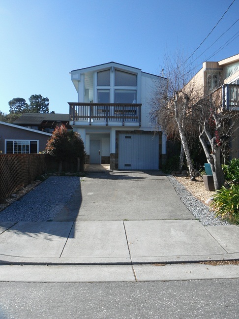 671 Lily Street - Upper level